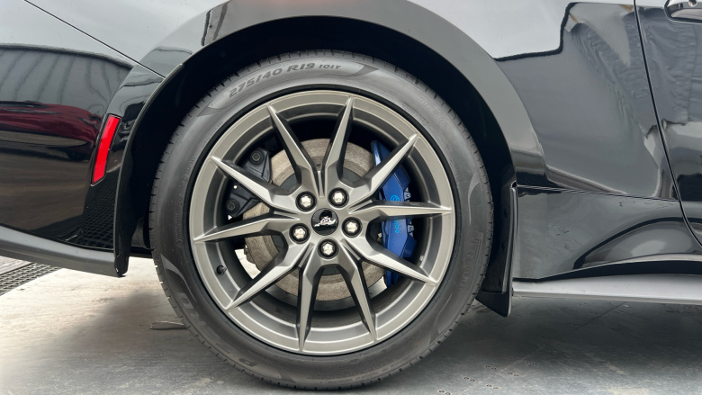 Ford Mustang 5.0 V8 Dark Horse 2dr Petrol Coupe